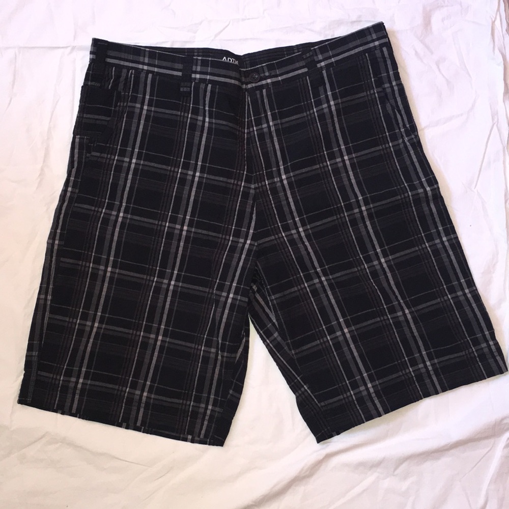 Apt.9 Men’s Shorts Size 38